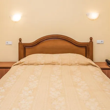 Hotel Kyiv 4*