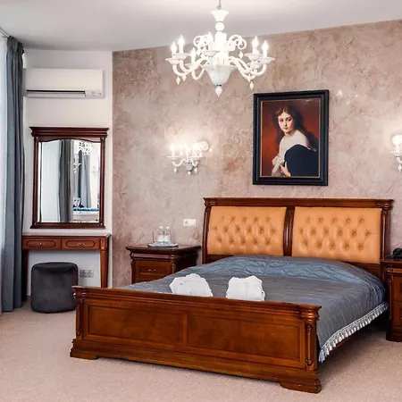 Hotel Kyiv 4*